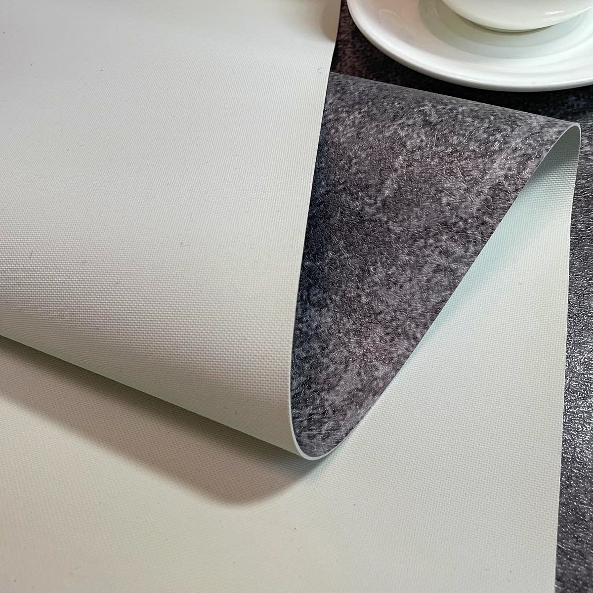 PVC-Tischdecken in verschiedenen Größen für den Küchentisch, Tischfolie mit dem Muster „Strenges Muster“