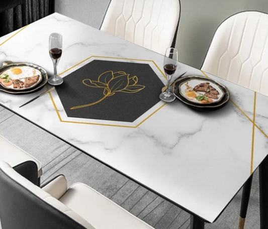 Rechteckige Tischdecke mit Print für das Esszimmer, Tischschutz mit Muster „Golden Flower“
